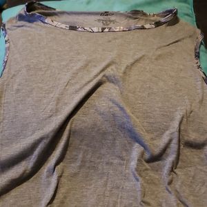 NWOT Super cute yoga top with flaps in back to tie